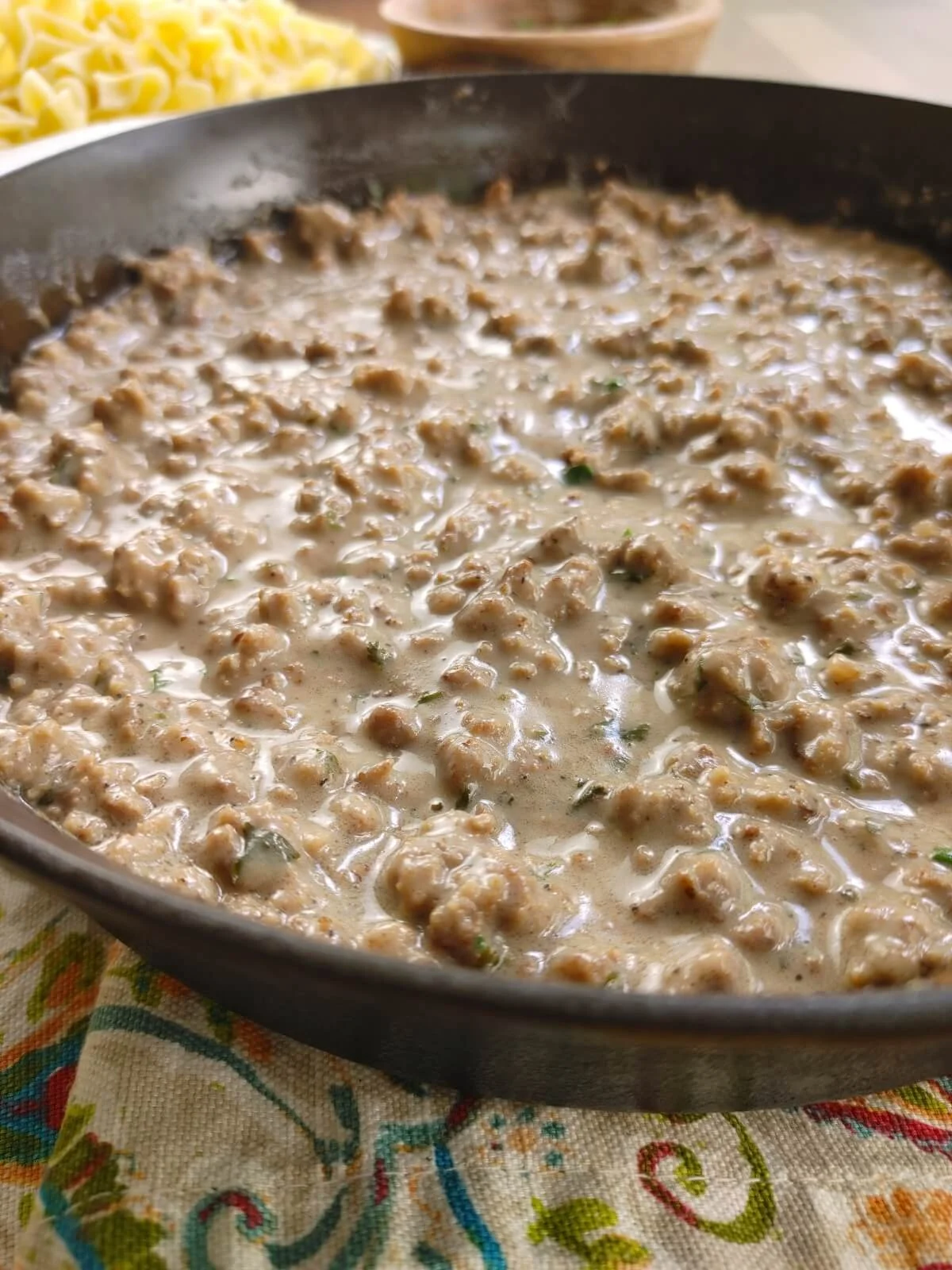 Country-Style Hamburger Gravy