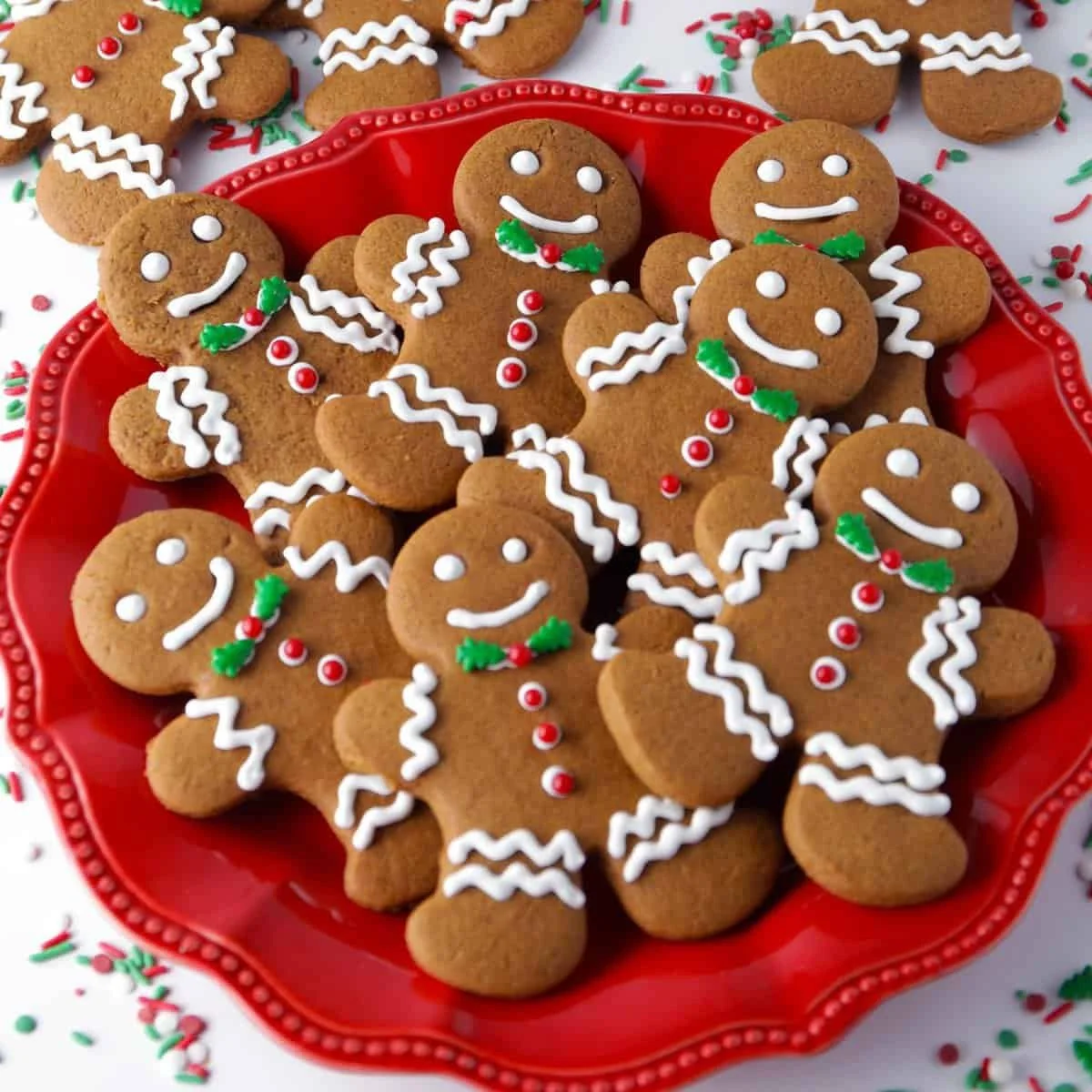 Soft & Chewy Gingerbread Men Cookies